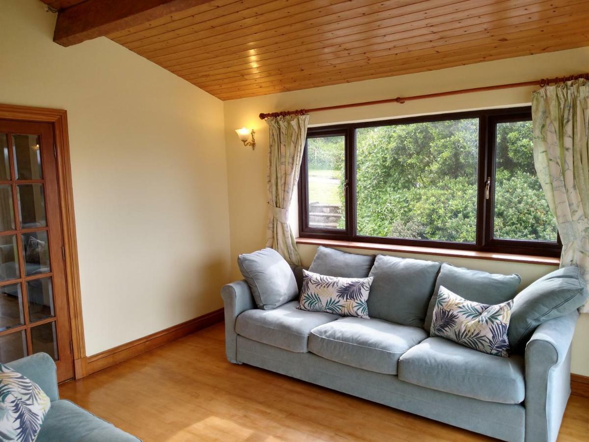 Tyddyn Crwn Country-House Apartments Beaumaris Kültér fotó
